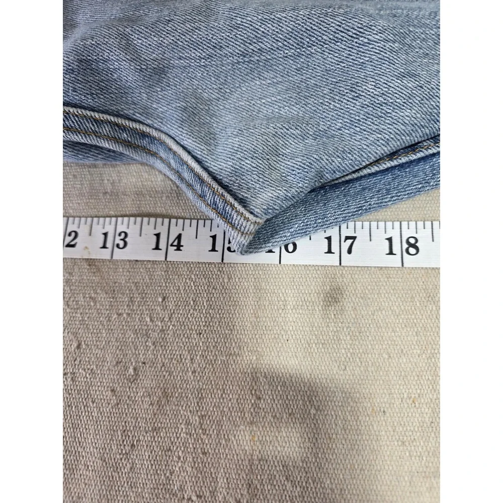 Levi Strauss Signature Mens Regular Fit Light Wash Straight Leg Jeans 42x30